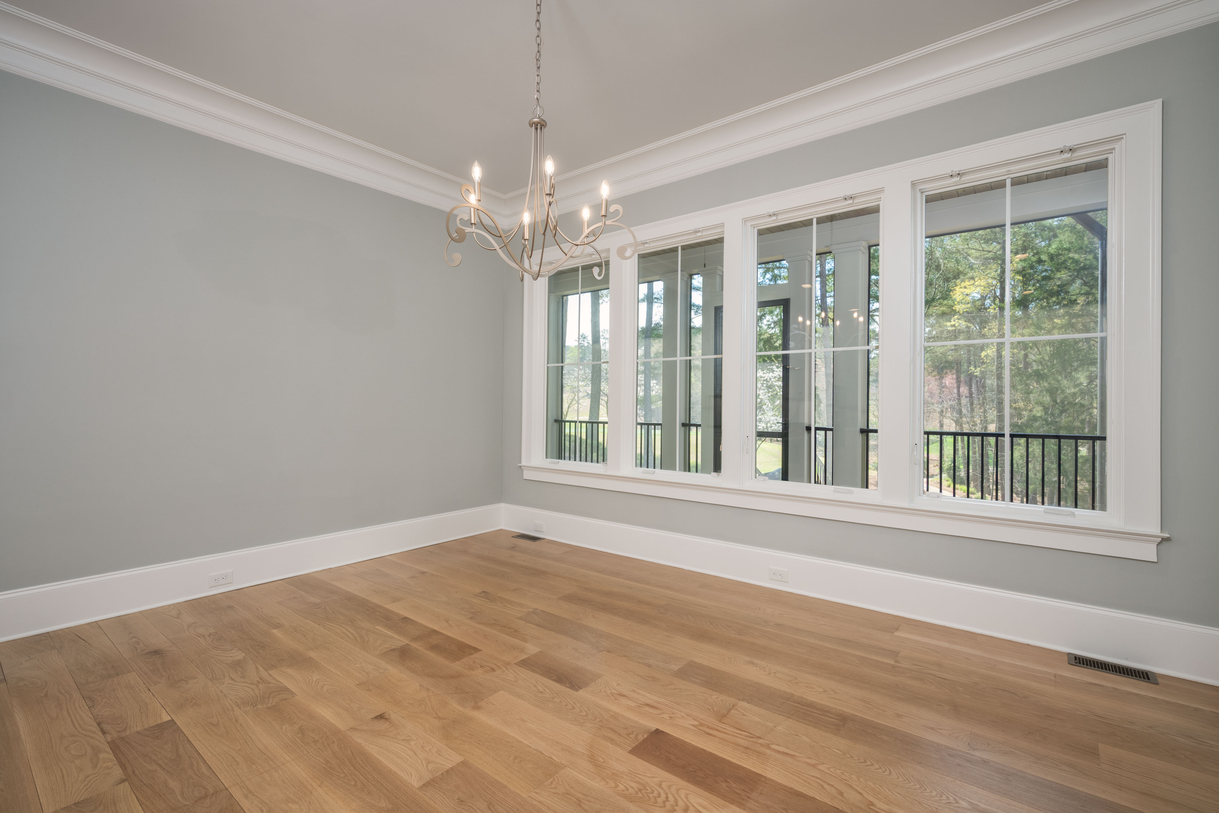 1100 Fox Bend image 12